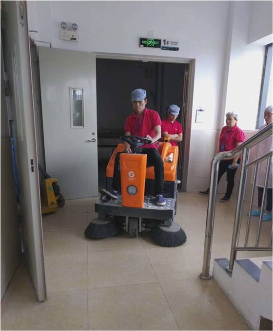 明捷清潔對區域主管進行實操培訓